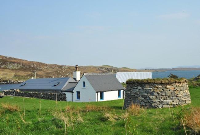 Tigh Bhisa Blackhouse Tolsta Chaolais Exterior photo